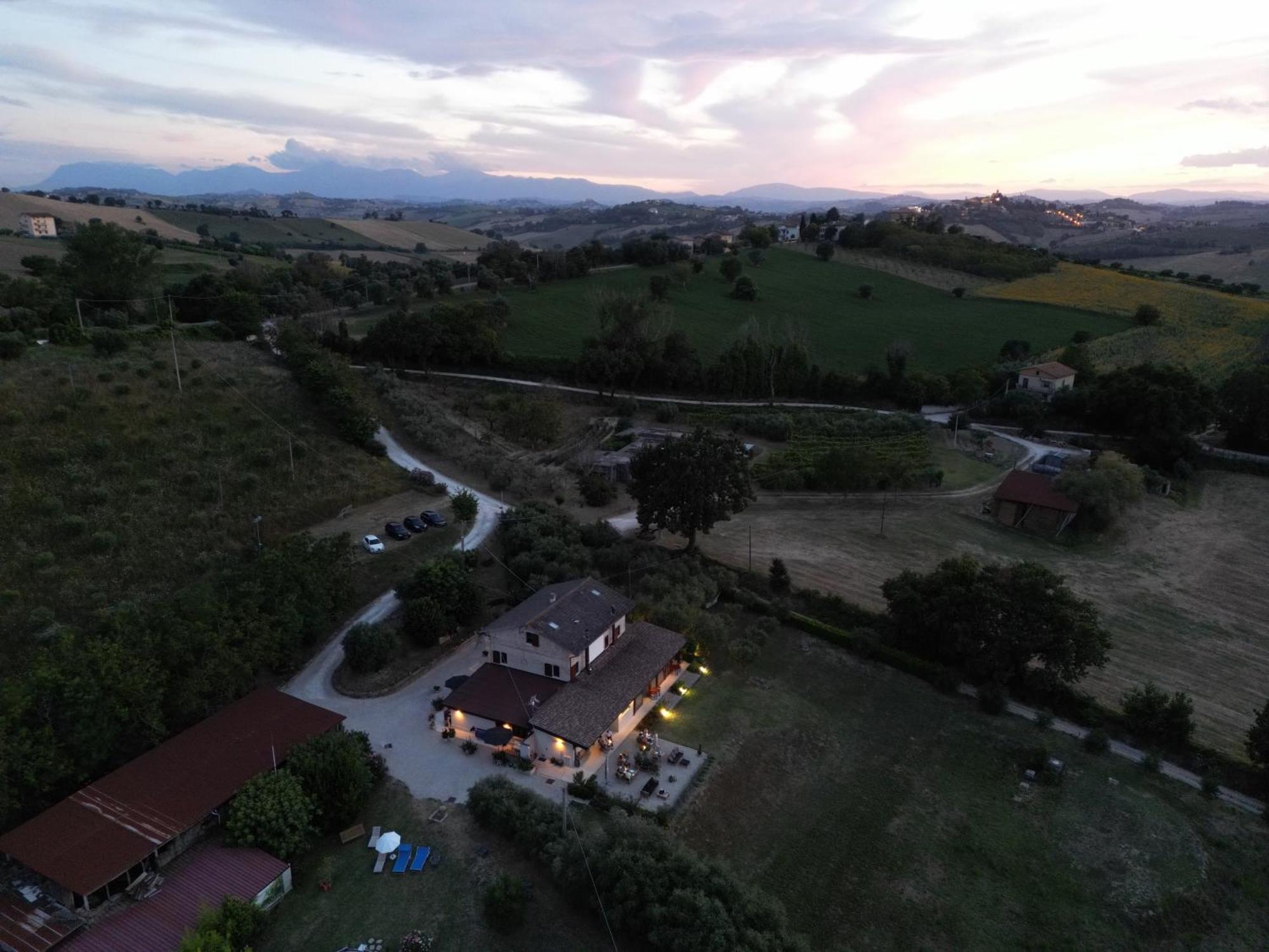 Gastronomic B&B Carlocarla Monte San Pietrangeli Dış mekan fotoğraf